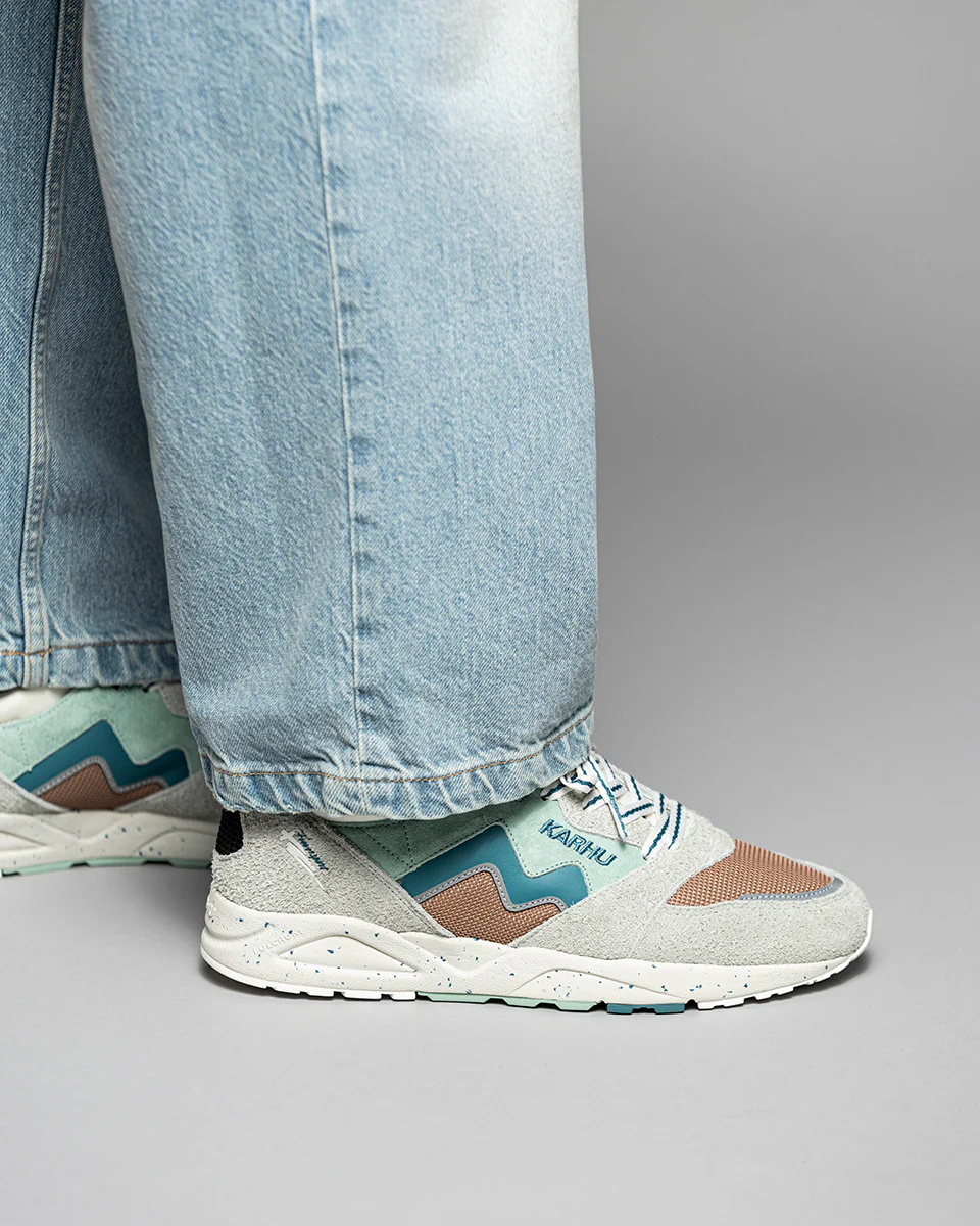 ARIA 95 - FOGGY DEW / BRITTANY BLUE - Image 9