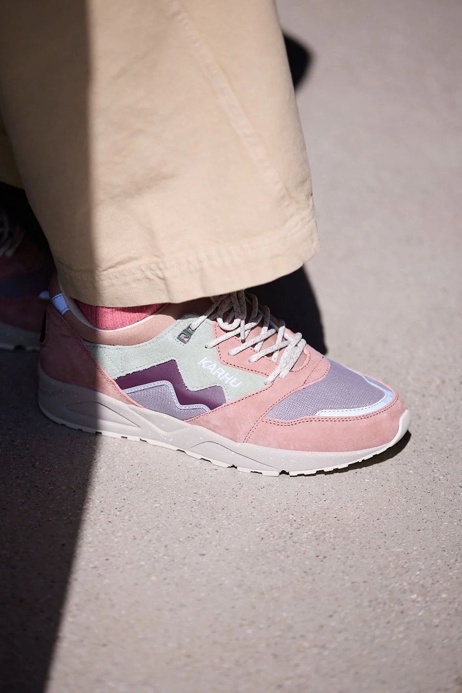 ARIA 95 - WARM TAUPE / FIG - Image 8