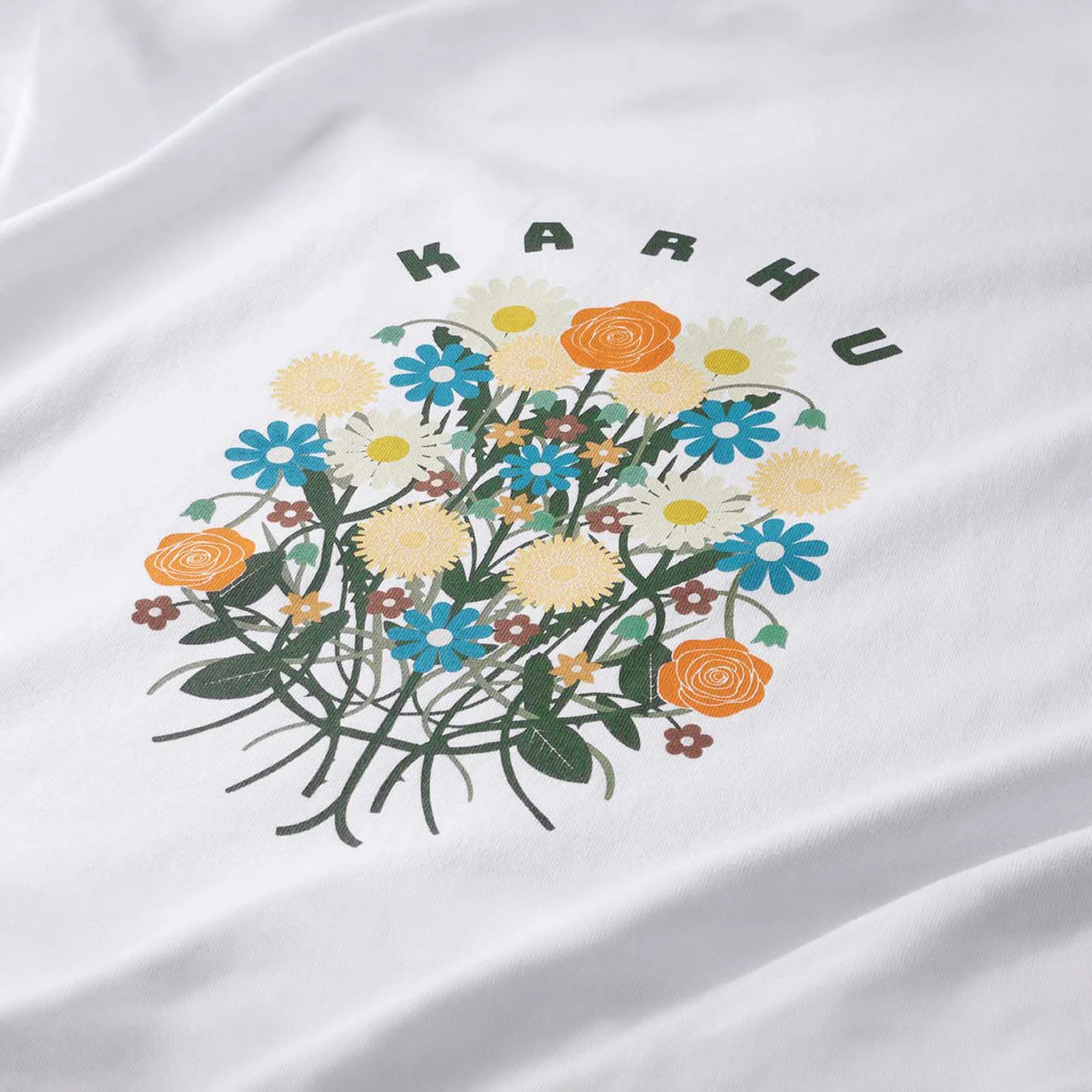 FLOWER BOUQUET T–SHIRT - BRIGHT WHITE / DOUGLAS FIR - Image 4