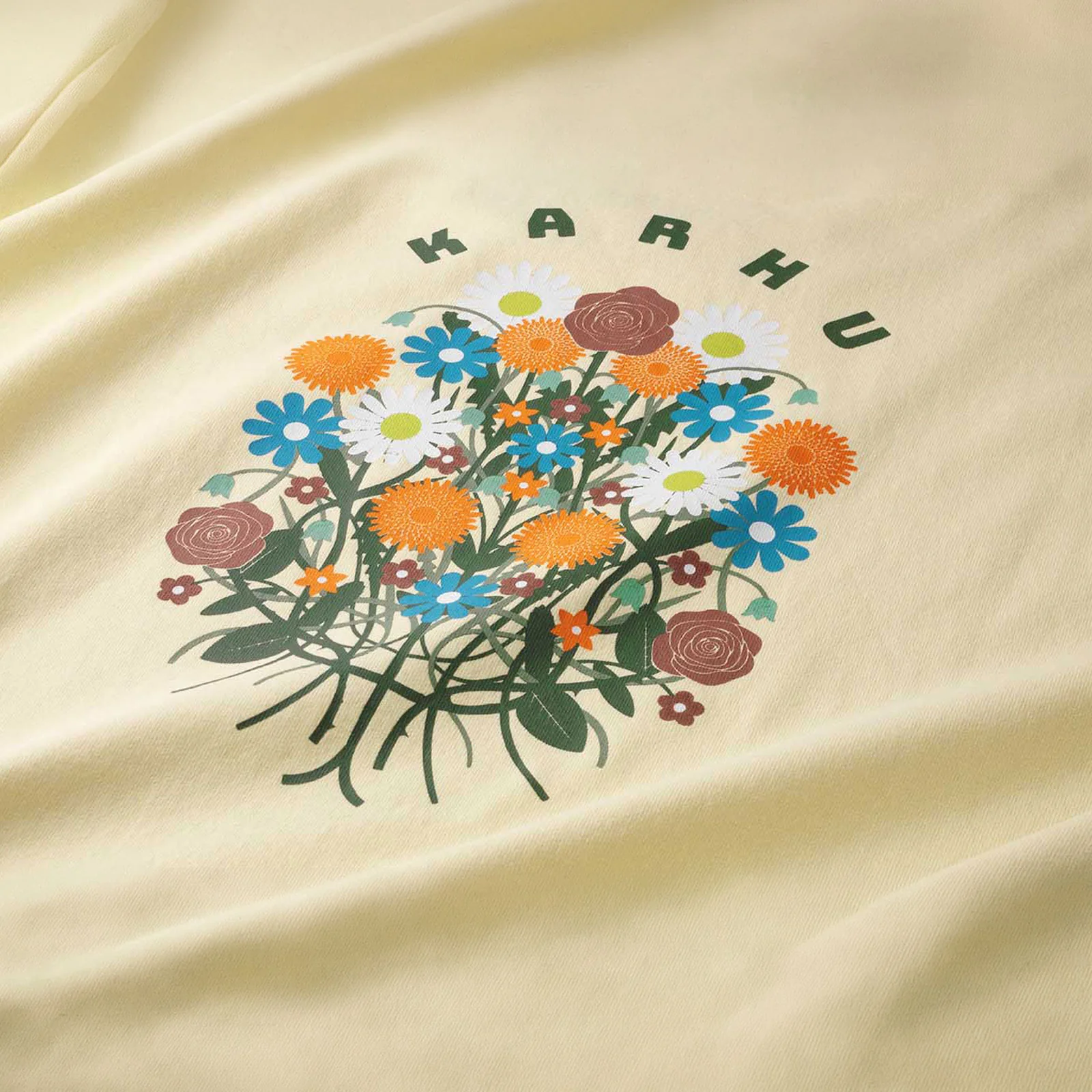 FLOWER BOUQUET T–SHIRT - CHAMOMILE / DOUGLAS FIR - Image 4