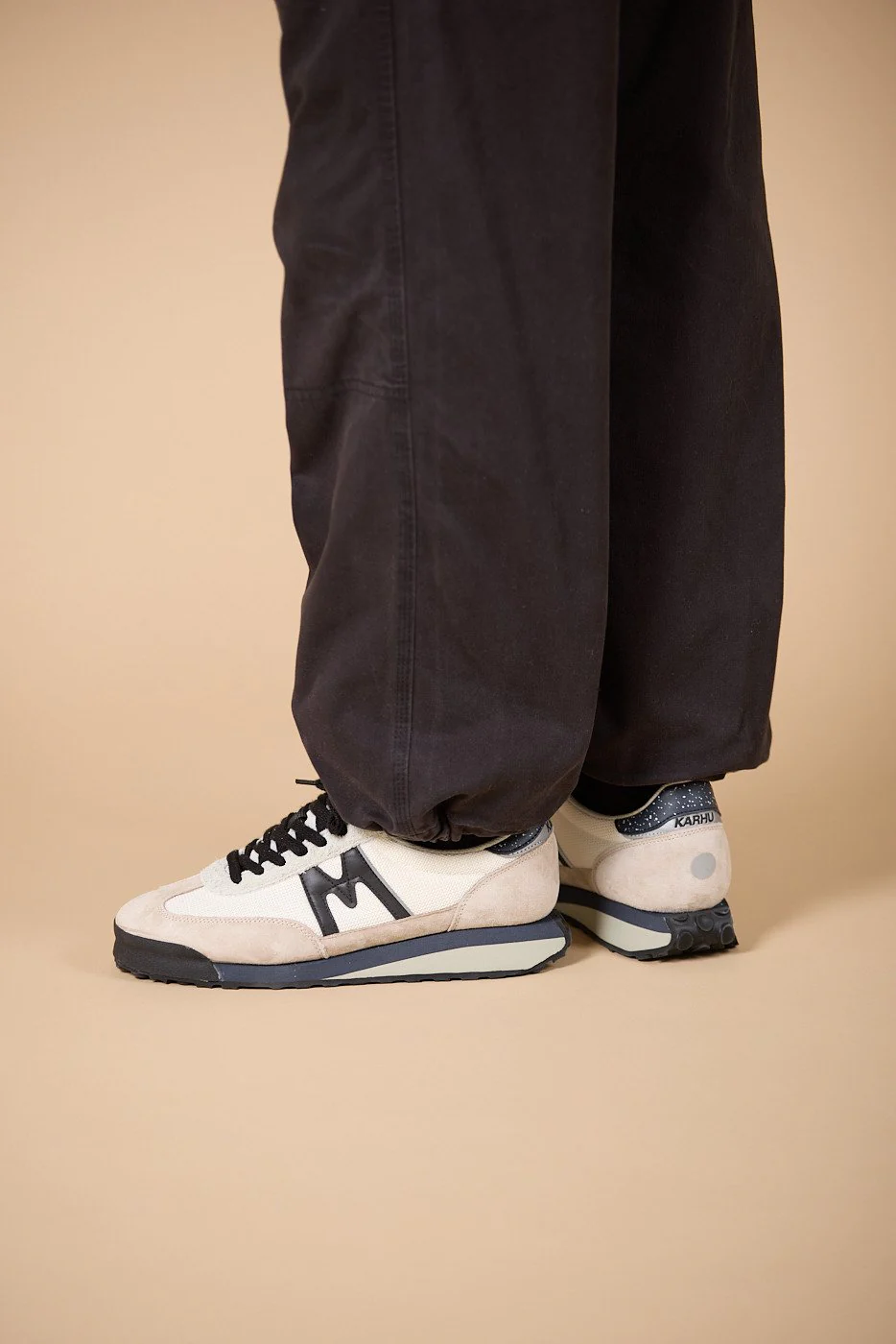 MESTARI CONTROL - SILVER LINING / JET BLACK - Image 8