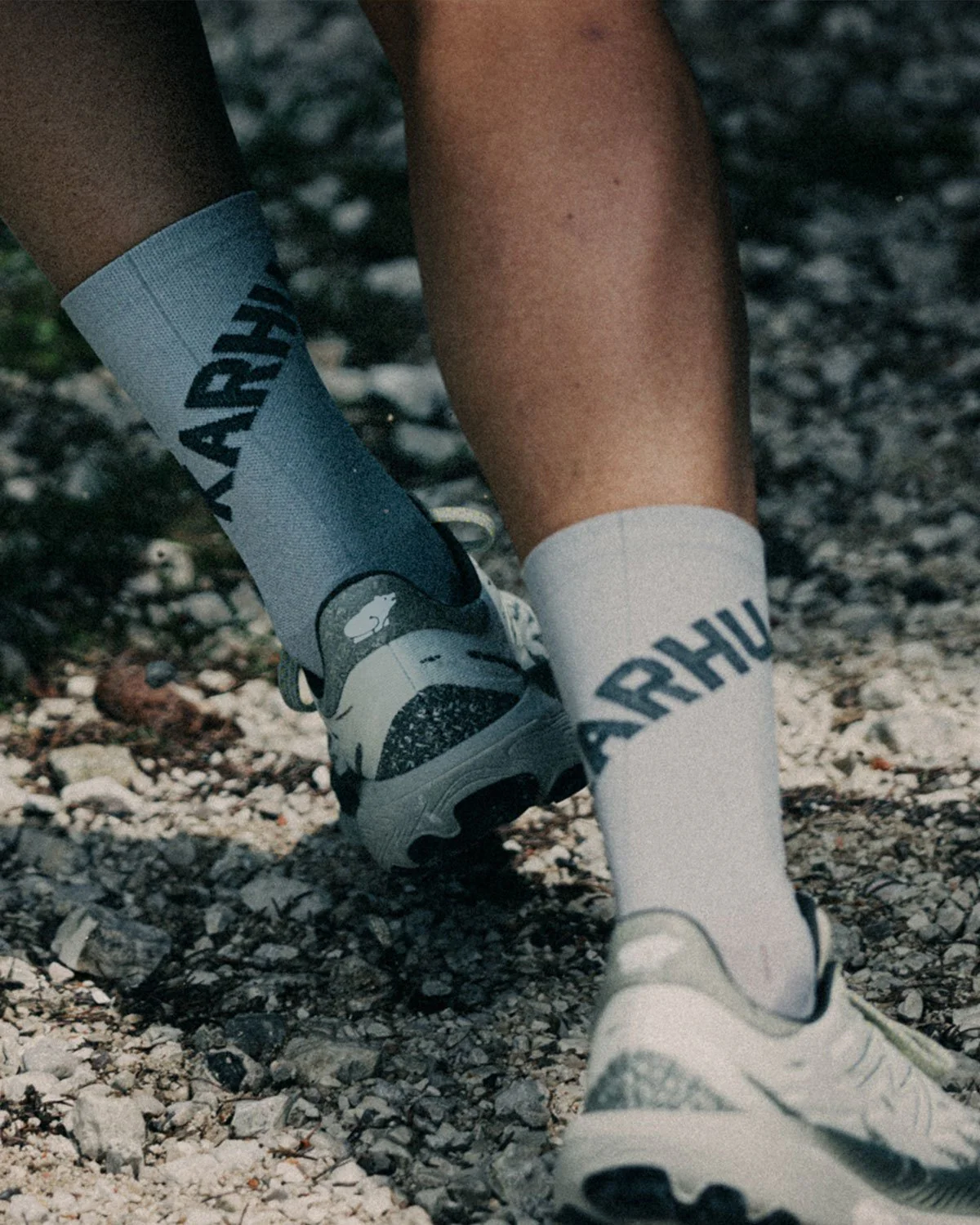 UNISEX RUNNING SOCKS - AGATE GRAY / KAMBABA - Image 3