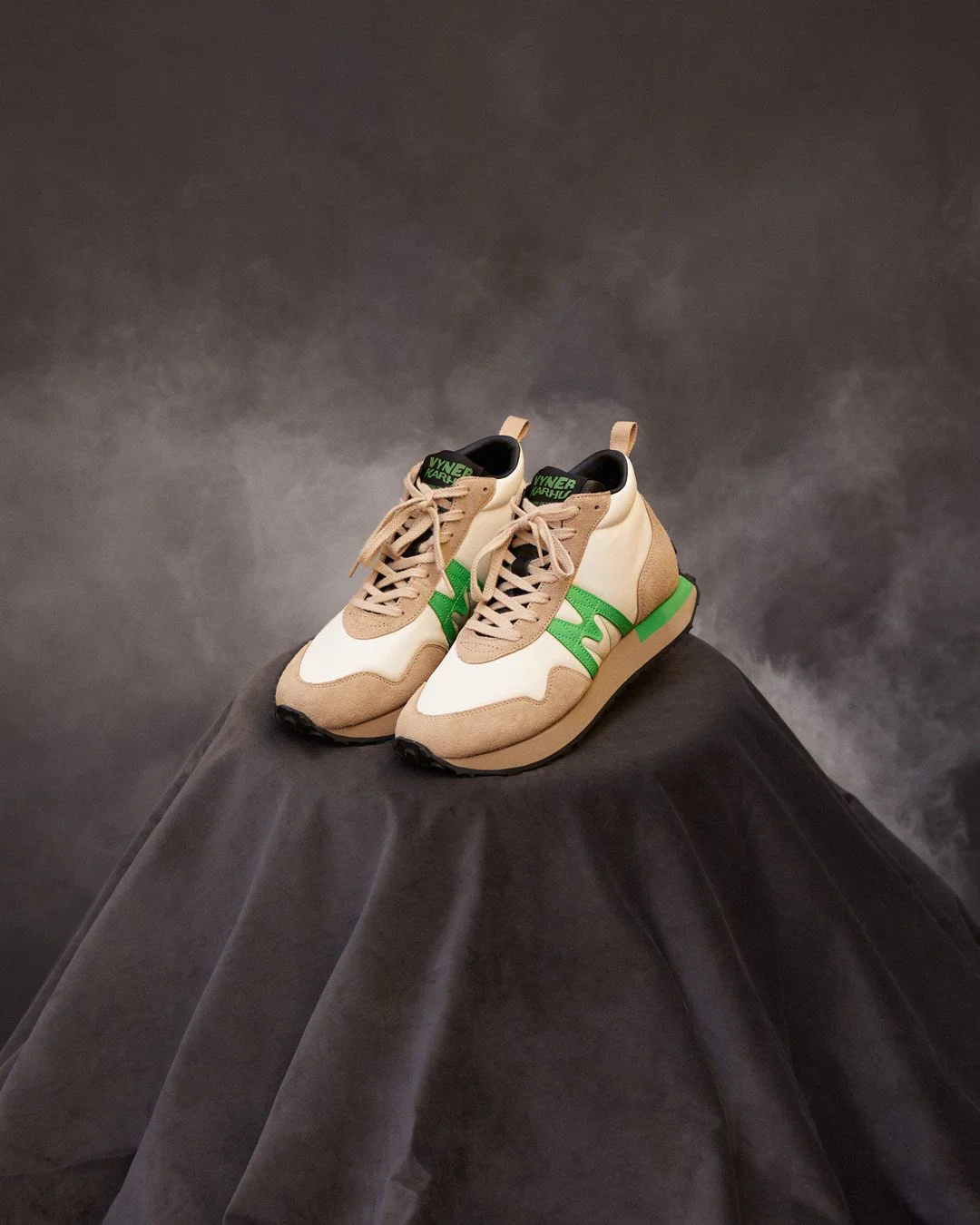 KARHU X VYNER ARTICLES M RUNNER - SMOKE GRAY / SNOW WHITE - Image 12